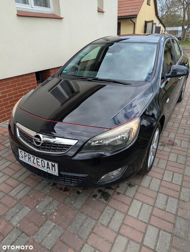 Opel Astra 1.4 Turbo Sport - 1
