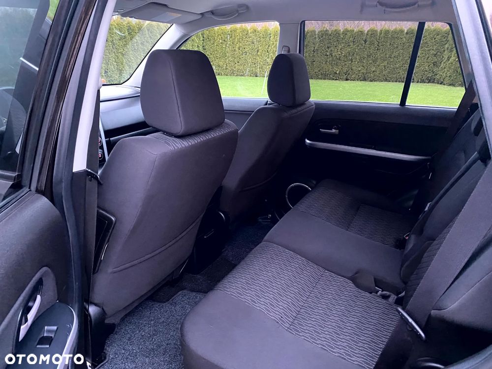 Suzuki Grand Vitara 2.4 Premium - 12