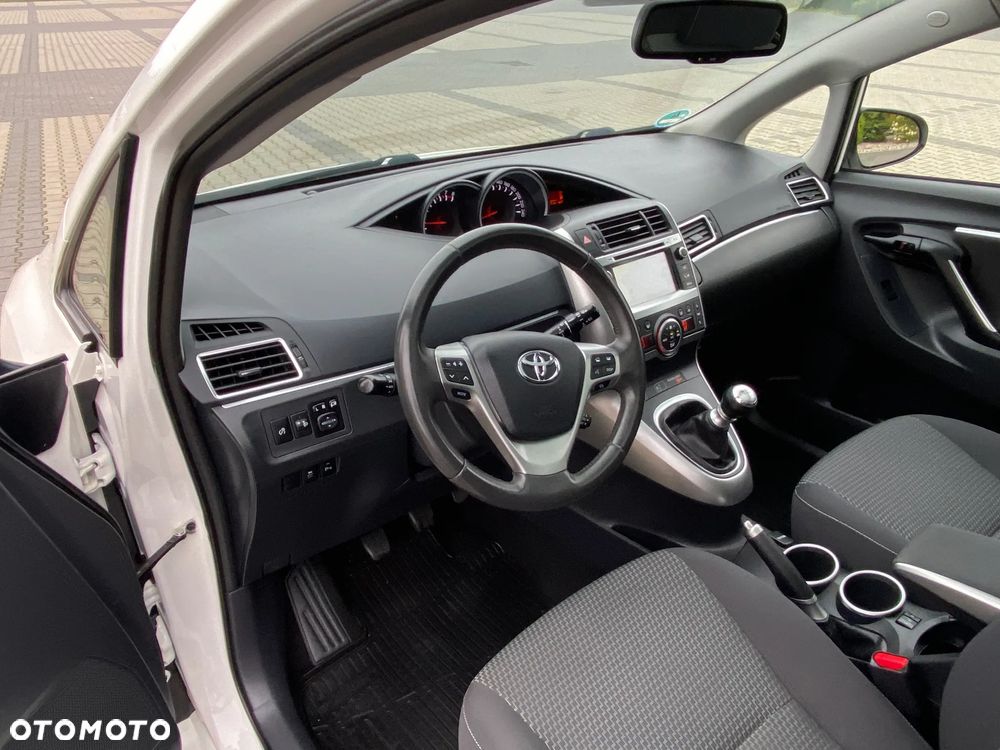Toyota Verso 1.8 5-Sitzer Executive - 16