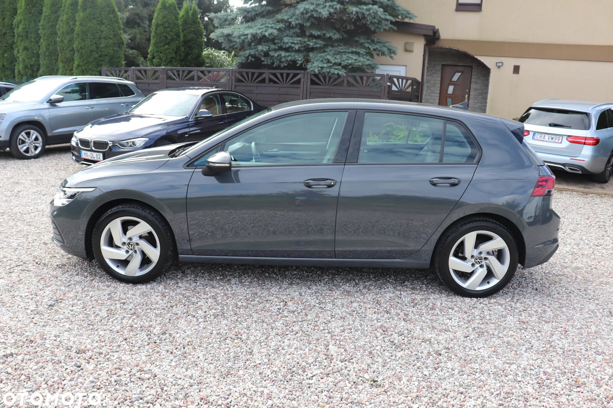 Volkswagen Golf VIII 2.0 TDI Life Plus - 3