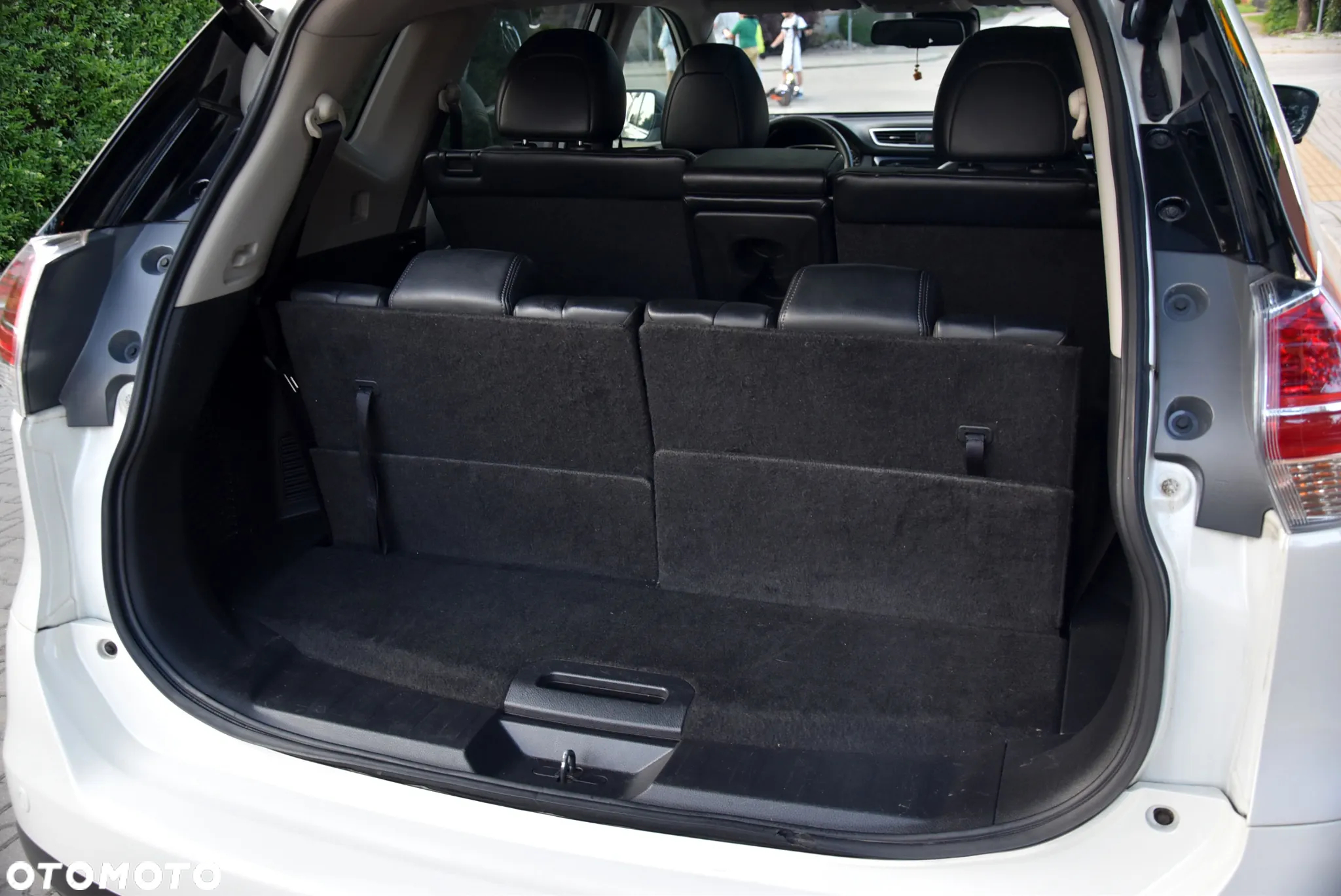 Nissan X-Trail 1.6 DCi Tekna 2WD Xtronic 7os - 26