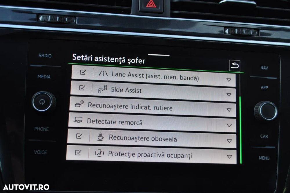 Volkswagen Tiguan 2.0 TDI SCR 4MOTION DSG R-Line - 34