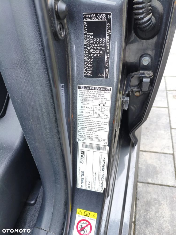 Toyota Avensis 2.0 Prestige MS - 9