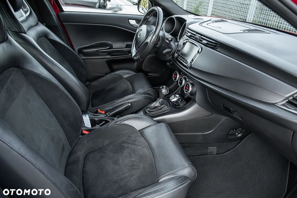 Alfa Romeo Giulietta 1.8 TBi 16V TCT Quadrifoglio Verde - 30