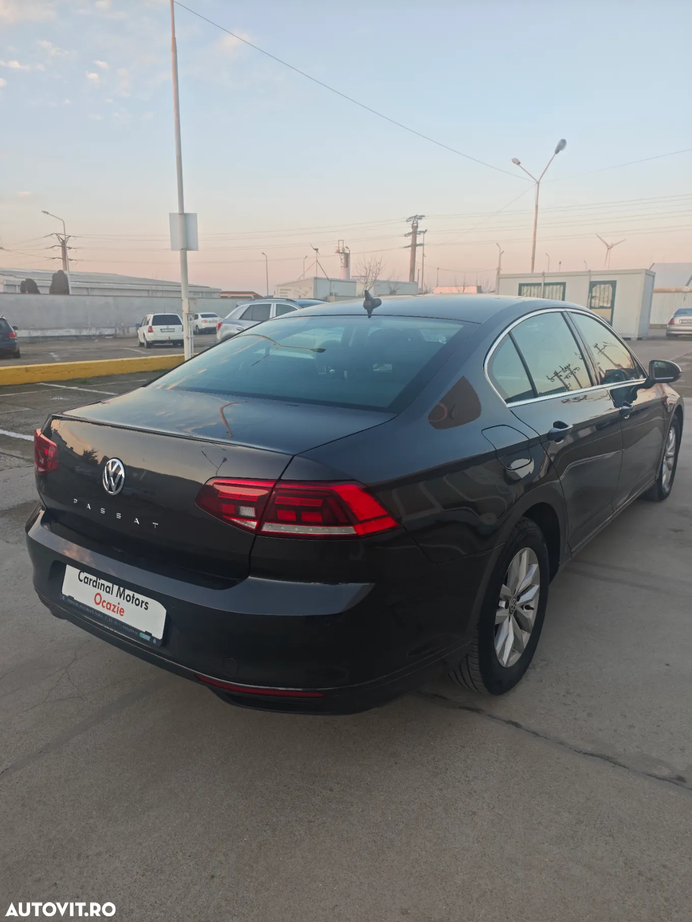 Volkswagen Passat 2.0 TDI DSG Comfortline - 6