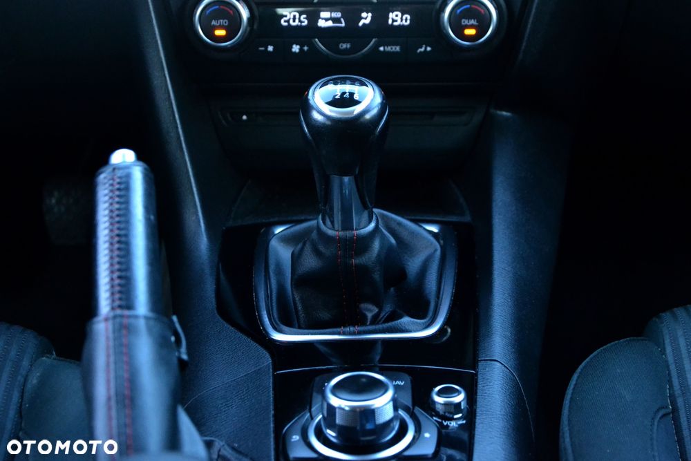 Mazda 3 SKYACTIV-D 150 Exclusive-Line - 17