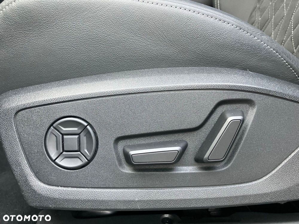 Audi Q4 e-tron - 15