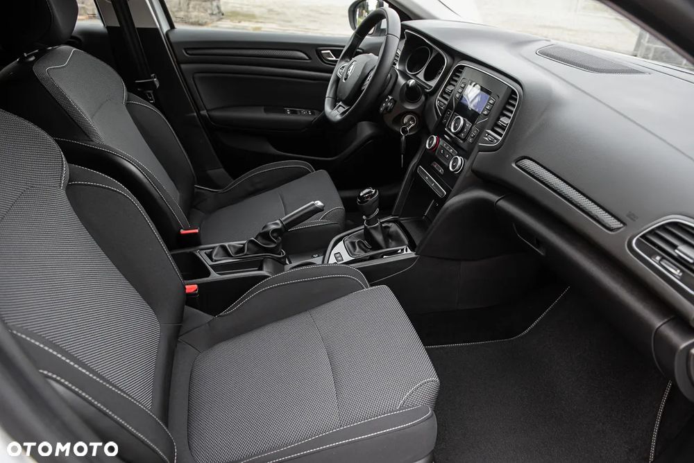 Renault Megane 1.2 Energy TCe Life - 27