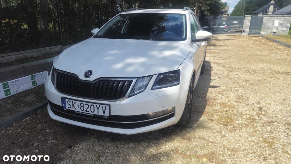 Skoda Octavia 1.6 TDI Style DSG - 2
