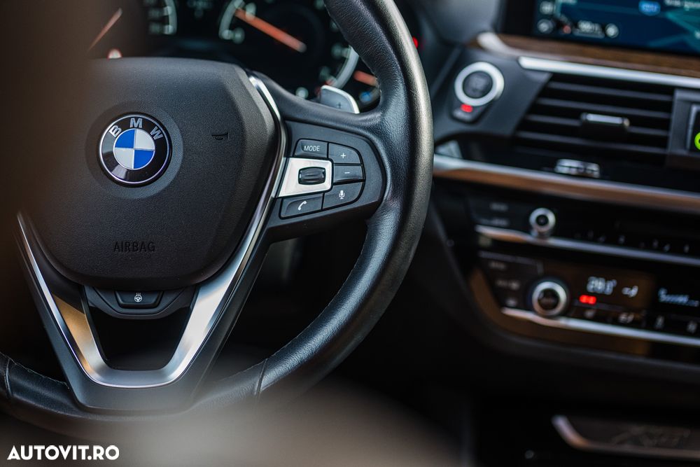 BMW X3 xDrive30i AT Luxury Line - 14