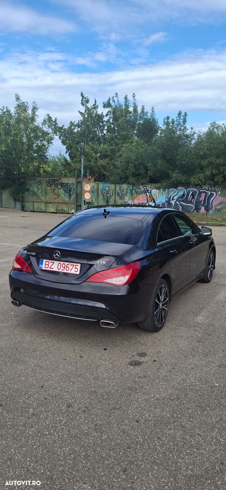 Mercedes-Benz CLA 200 d 7G-DCT Urban - 19