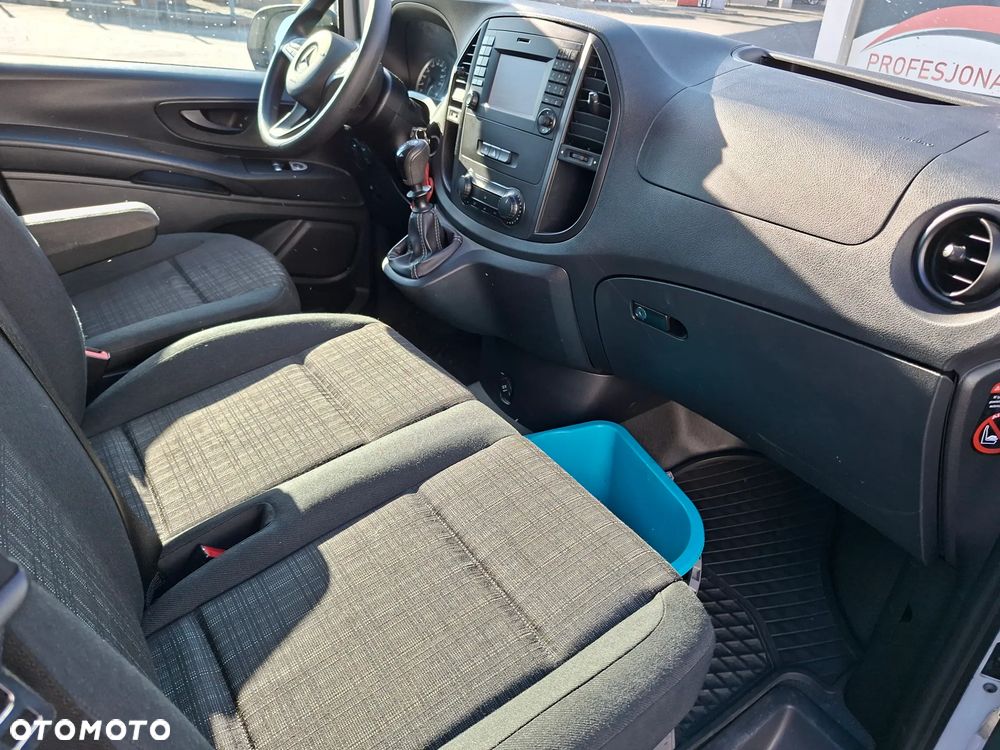 Mercedes-Benz VITO - 13