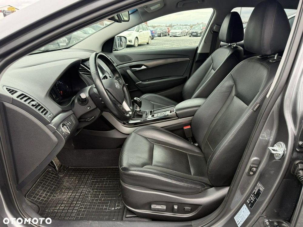 Hyundai i40 Kombi 1.7 CRDi Premium - 11