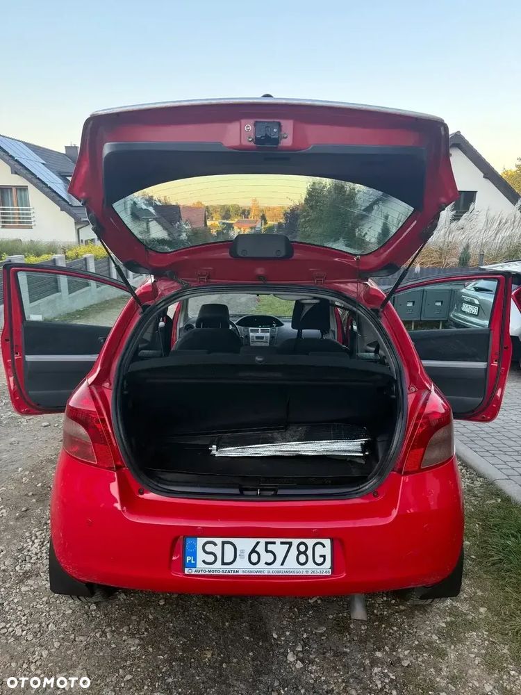 Toyota Yaris 1.3 Terra - 10