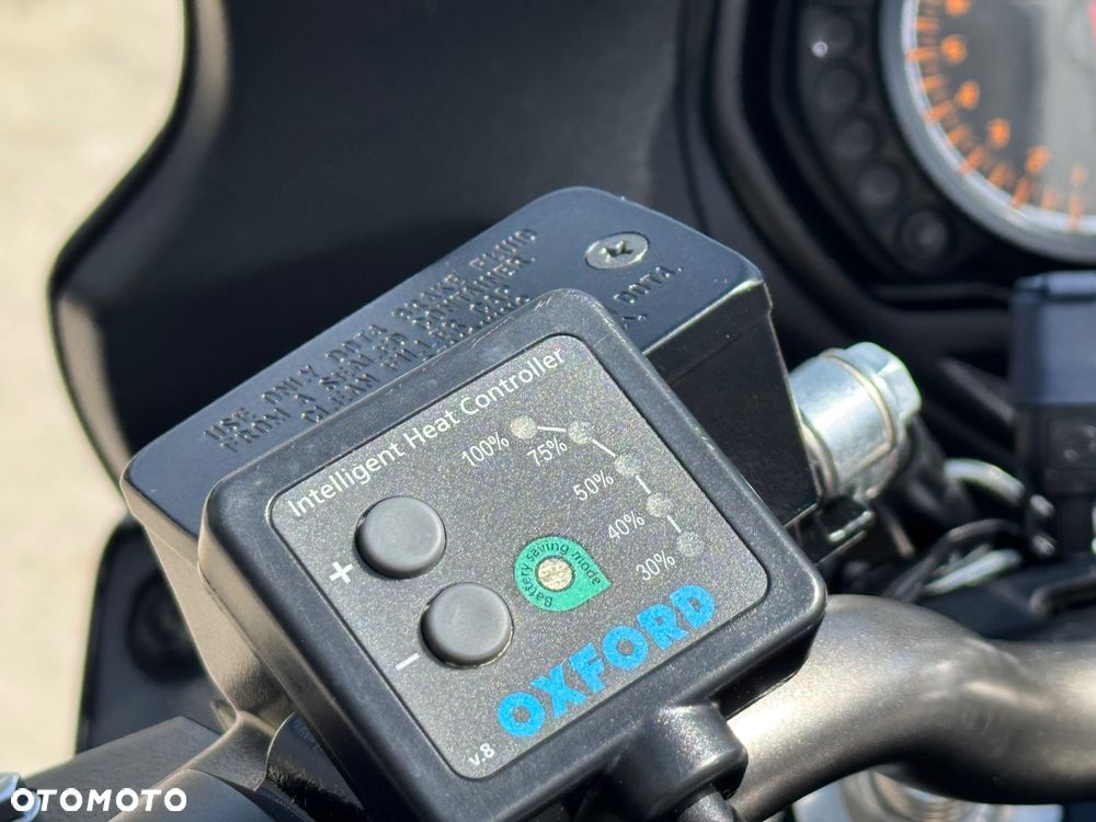 Suzuki GSX - 16