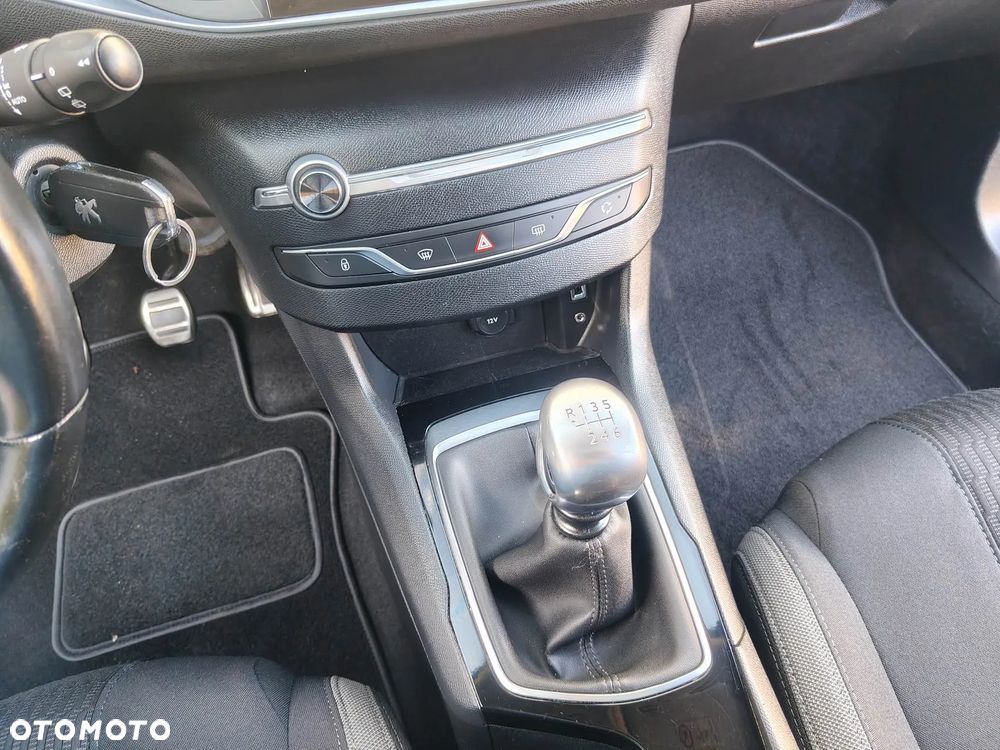 Peugeot 308 PureTech 130 Stop & Start Style - 30