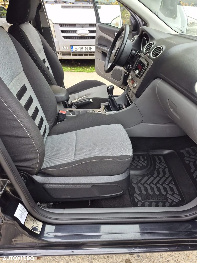 Ford Focus - 14