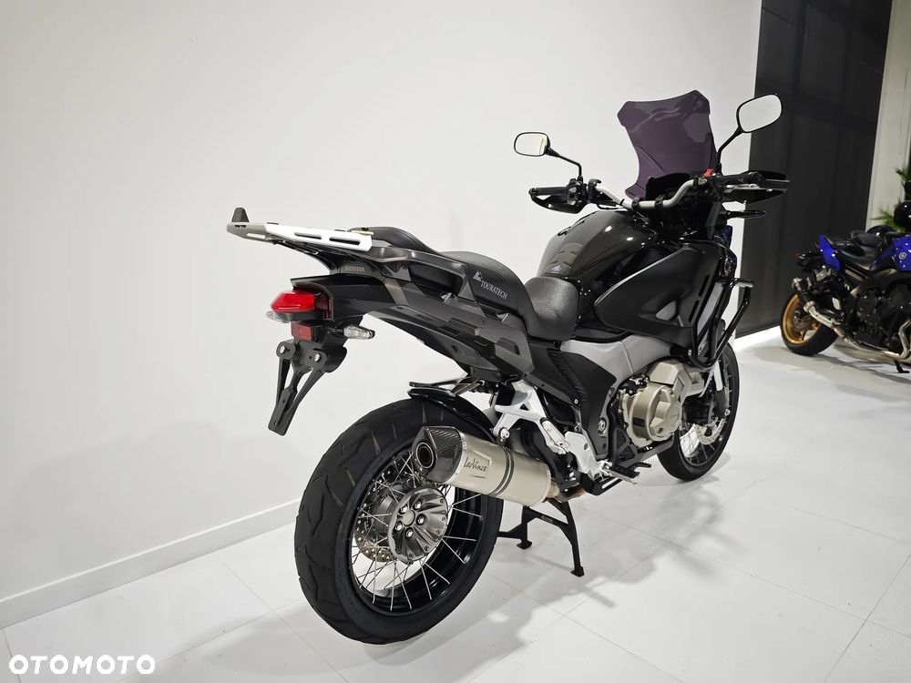 Honda VFR - 13