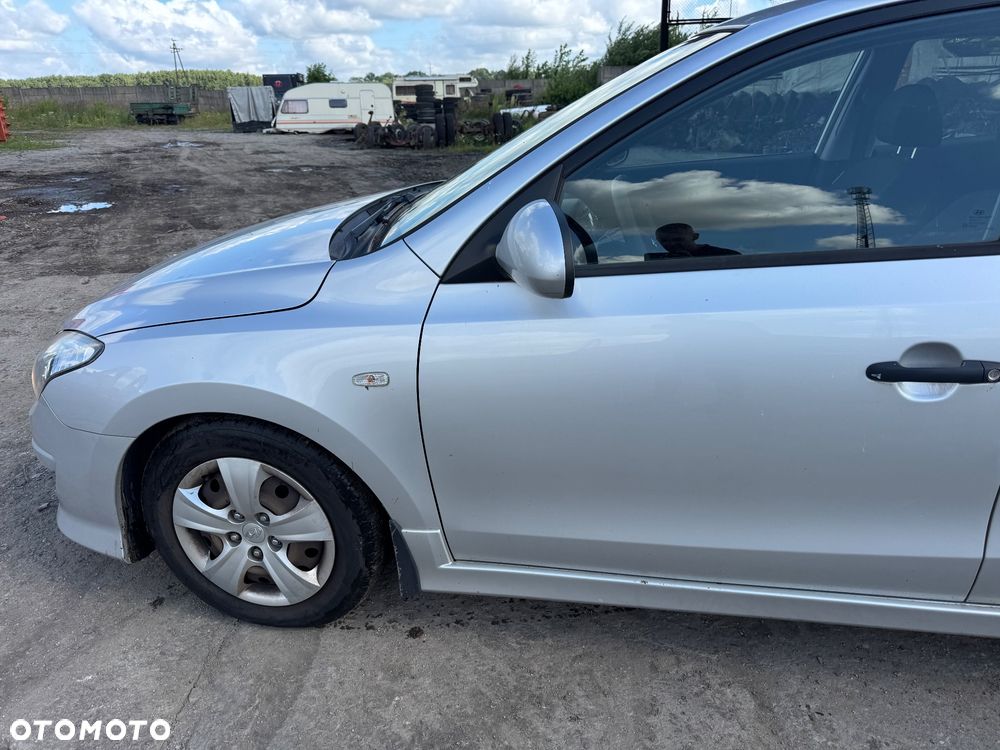 Hyundai i30 zderzak przód lift 2R kolor srebrny drzwi przednie prawe lewe maska wspomaganie elektryczne drzwi tylne lewe prawe lampa przód maska szary błotnik prawy lewy zderzak tył - 9