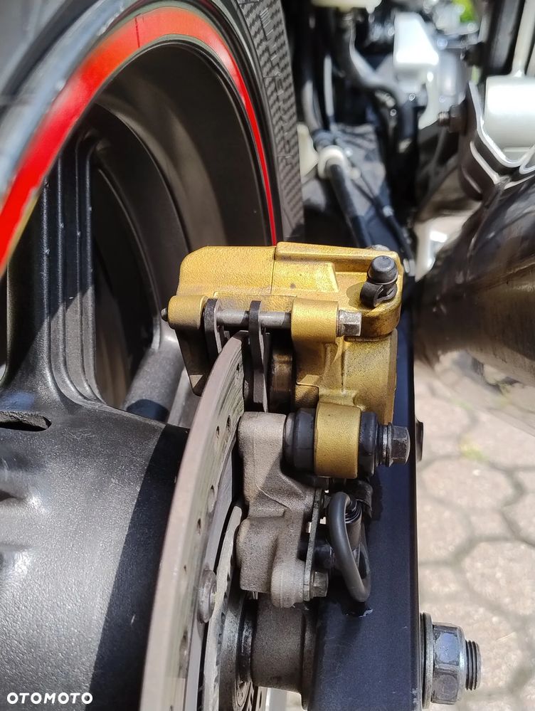 Honda CBF - 18