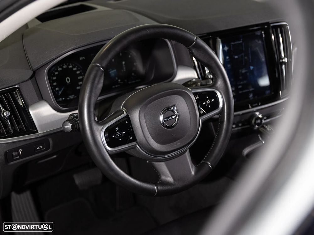 Volvo V90 2.0 D5 Momentum AWD Geartronic - 14