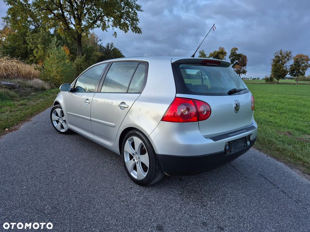 Volkswagen Golf - 19