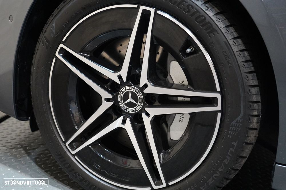 Mercedes-Benz C 300 d AMG Line - 38