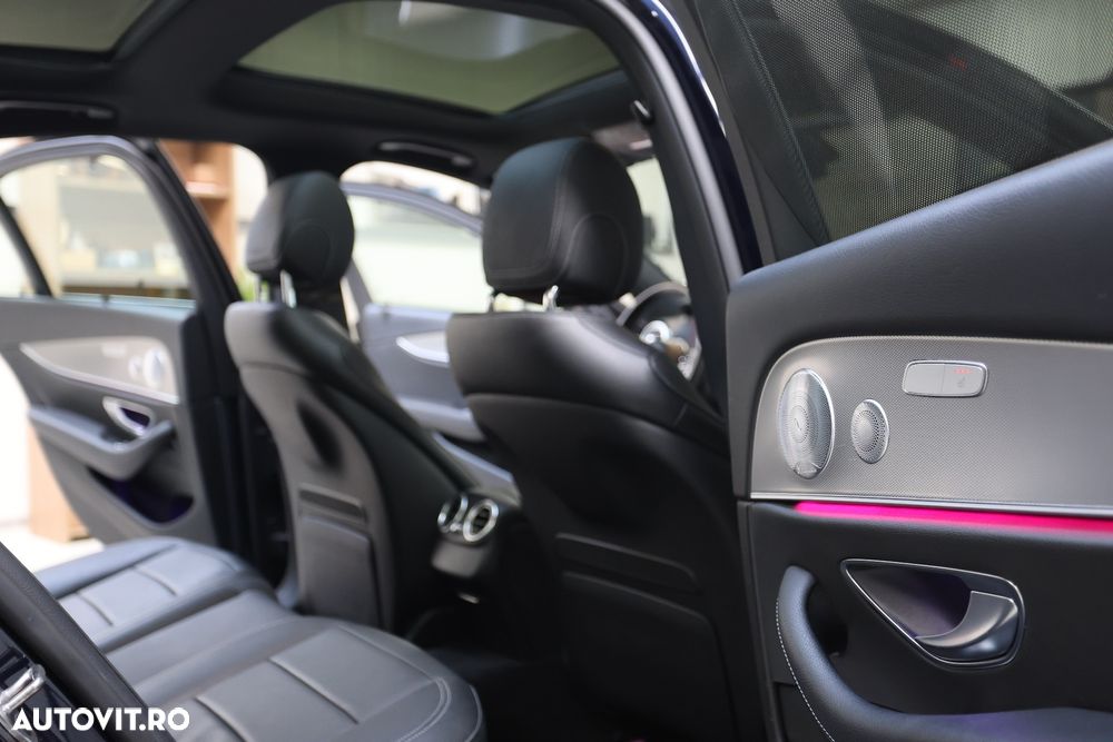 Mercedes-Benz E 300 de 4Matic 9G-TRONIC AMG Line - 15