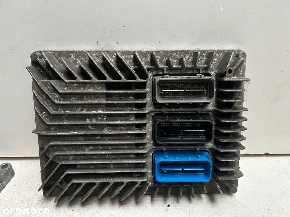 Sterownik silnika Cadillac CTS 3,0 V6 12637157 - 1