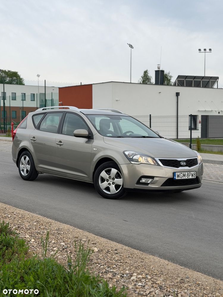 Kia Ceed 1.6 Crdi Comfort - 17