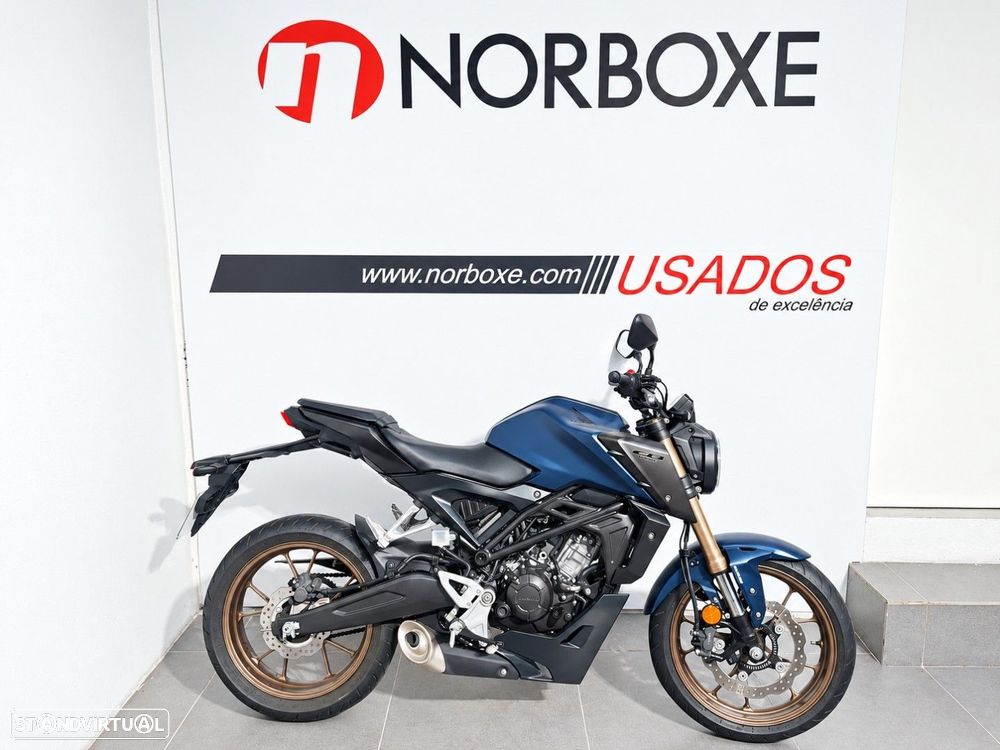 Honda CB 125R - 1