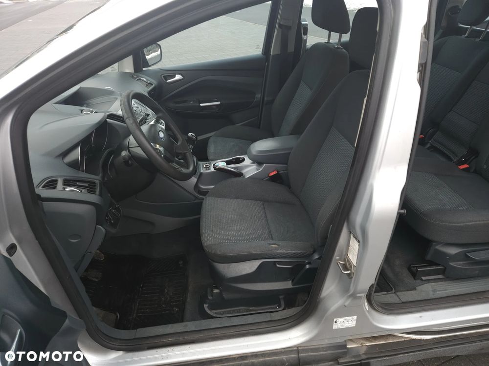 Ford Grand C-MAX - 9