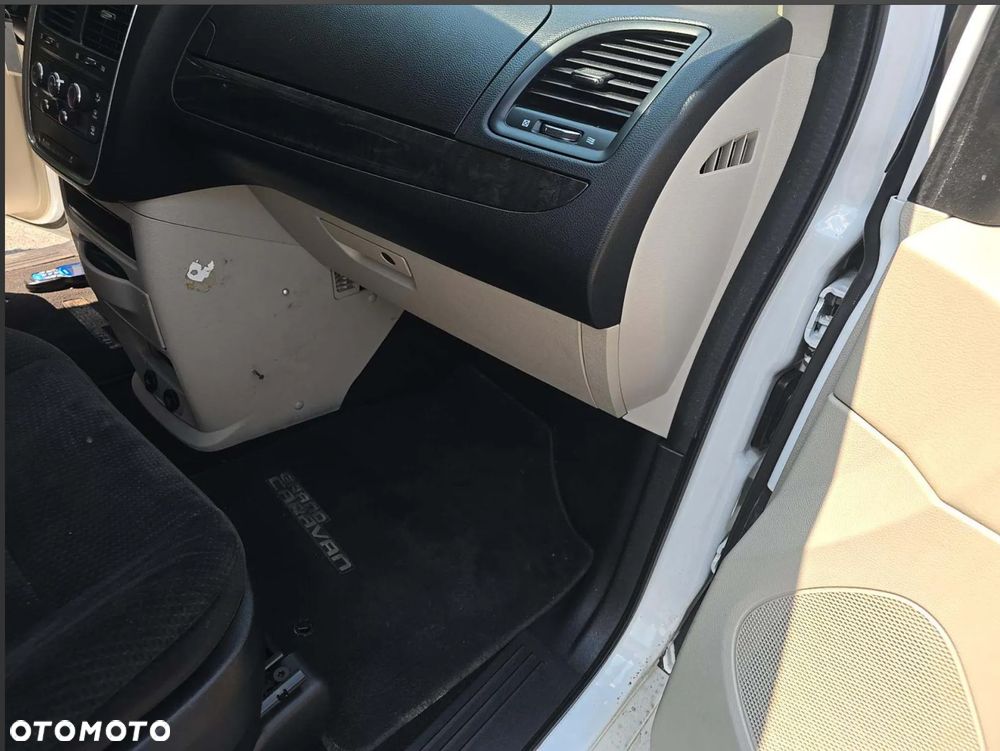 Dodge Grand Caravan 3.6 R/T - 11