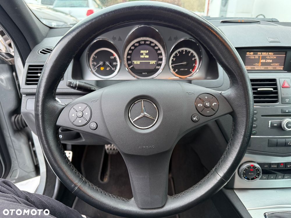 Mercedes-Benz Klasa C 200 Kompressor Avantgarde - 27