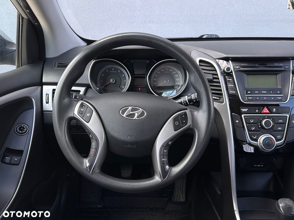 Hyundai i30 1.4 Comfort - 17