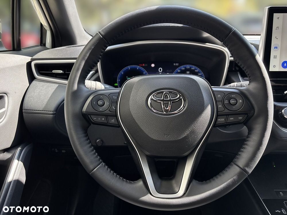 Toyota Corolla Cross - 24