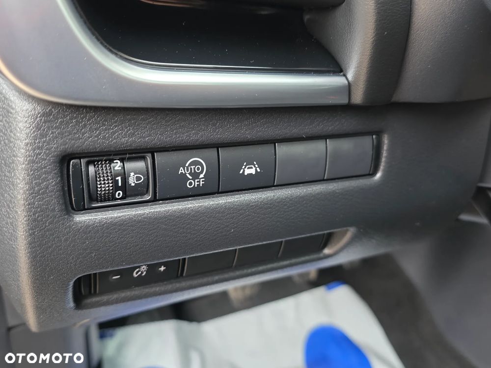 Nissan Qashqai 1.3 DIG-T MHEV Tekna - 24