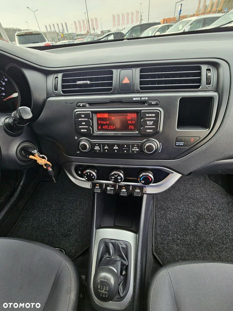 Kia Rio 1.4 ISG Dream Team Edition - 18