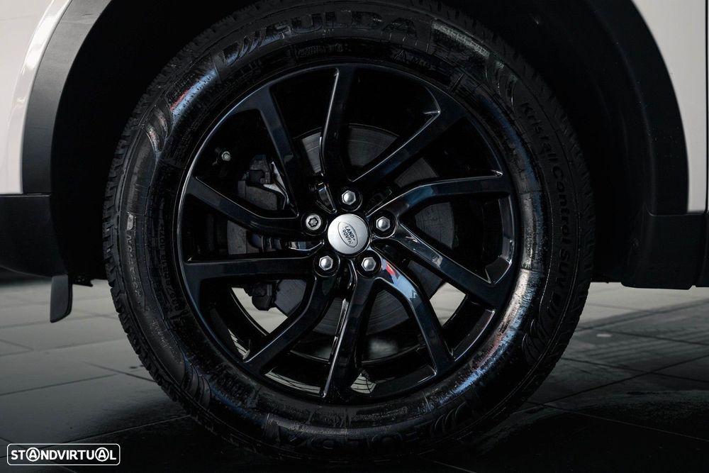 Land Rover Discovery Sport 2.0 TD4 SE Auto - 8