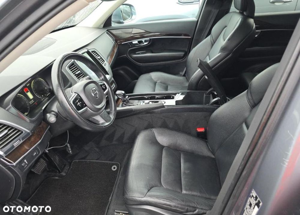 Volvo XC 90 T5 AWD Geartronic Momentum - 8