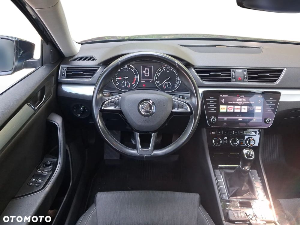 Skoda Superb 2.0 TDI Ambition - 12