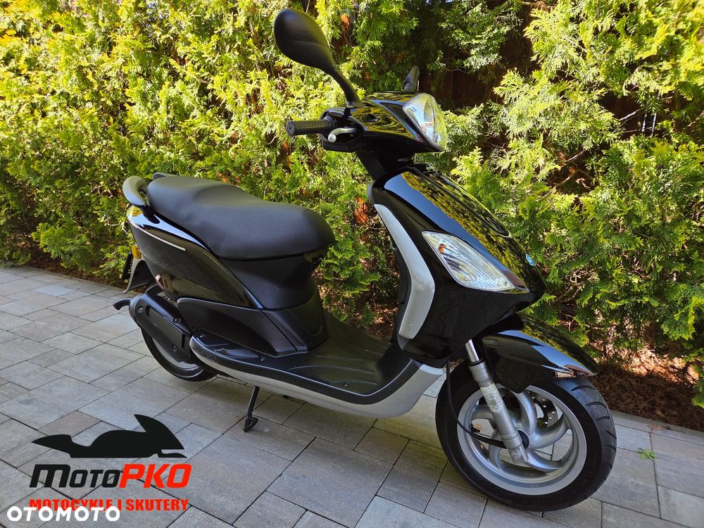 Piaggio FLY - 1