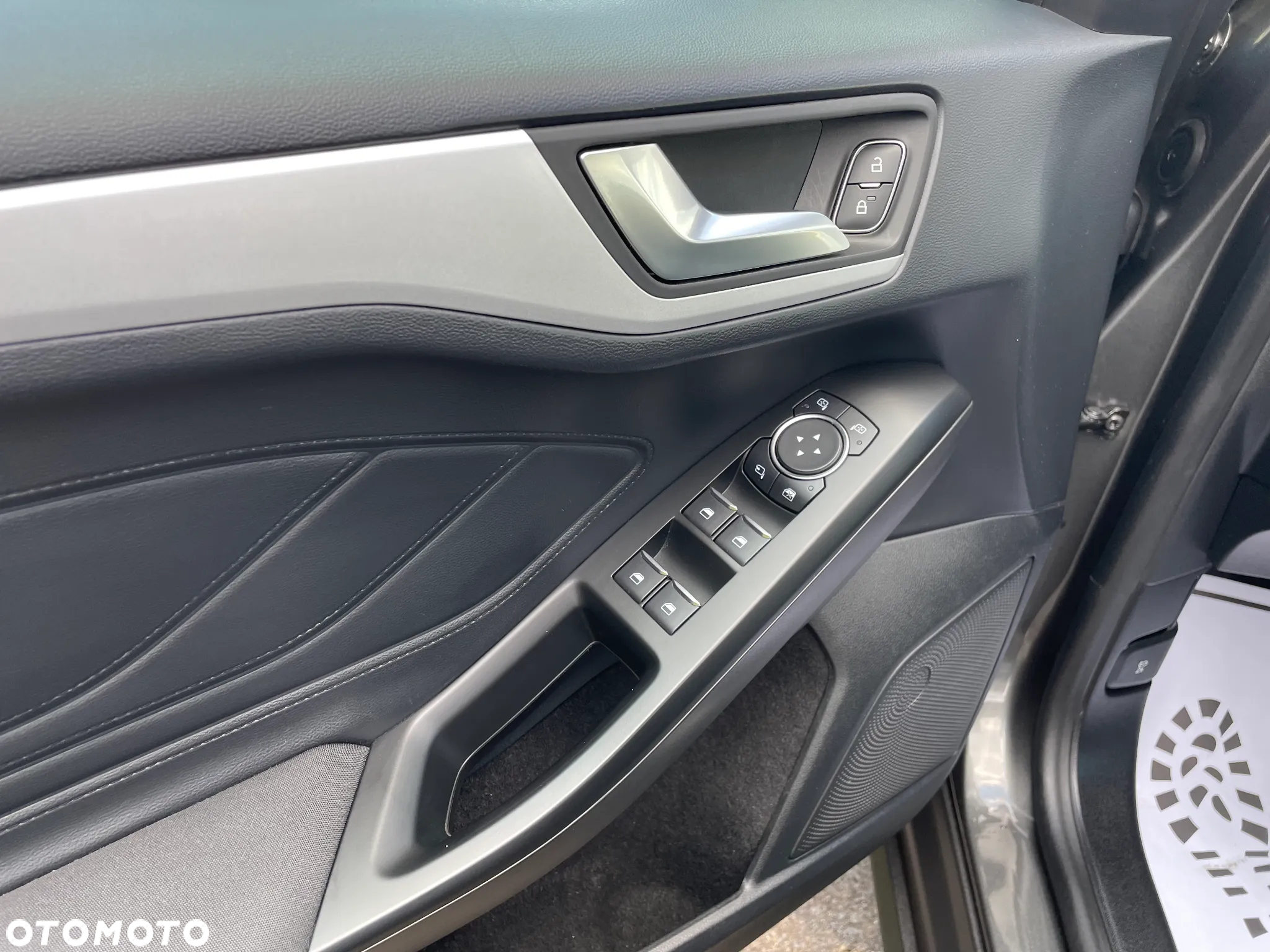 Ford Focus 1.5 EcoBlue Start-Stopp-System TITANIUM - 6