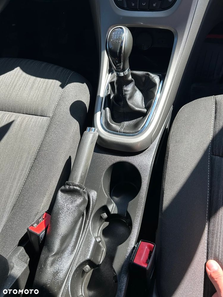 Opel Astra 1.4 Turbo - 8