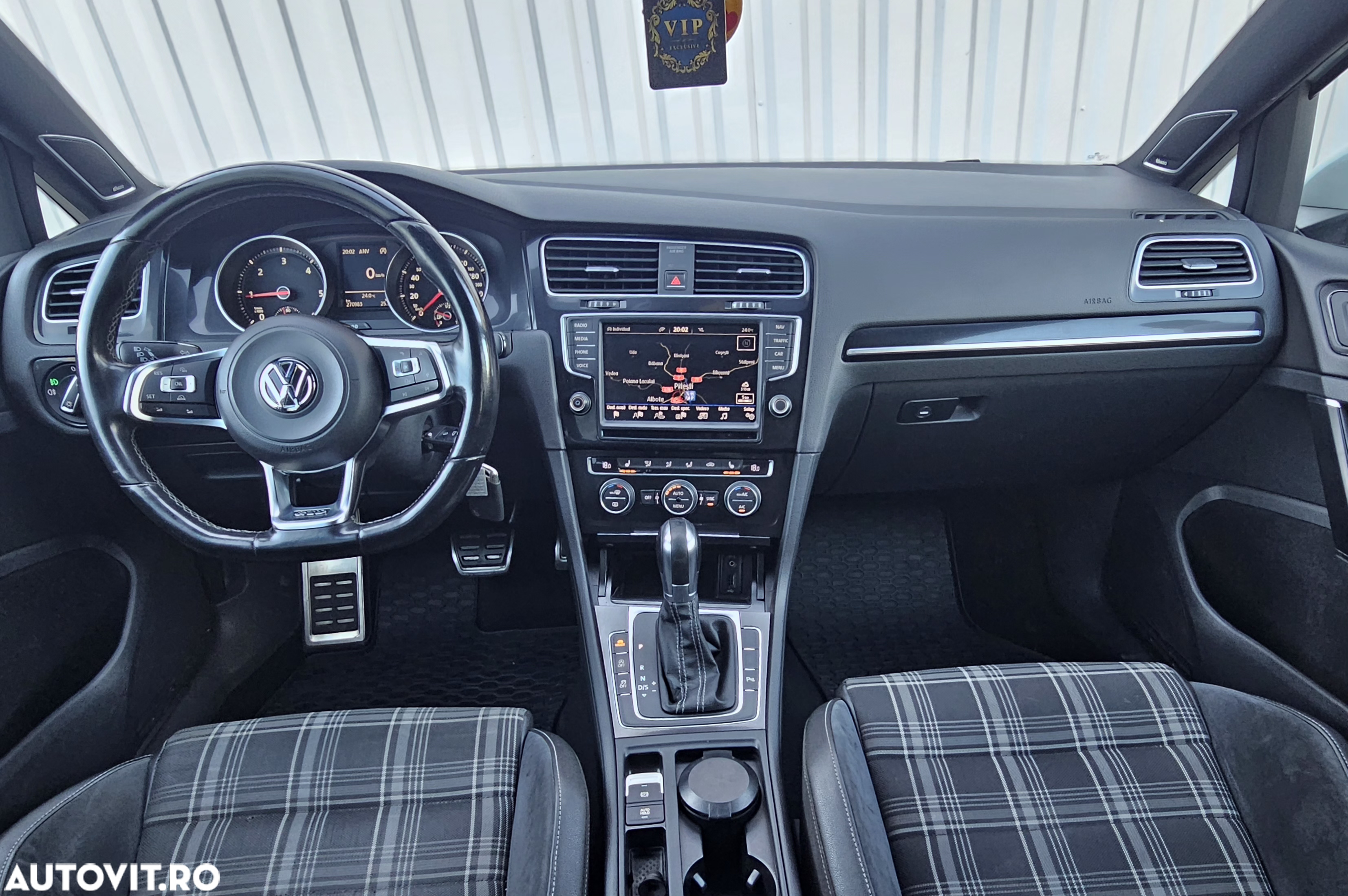 Volkswagen Golf 2.0 TDI DSG GTD - 15