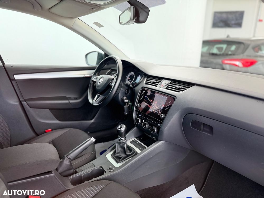 Skoda Octavia 1.6 TDI Ambition - 13