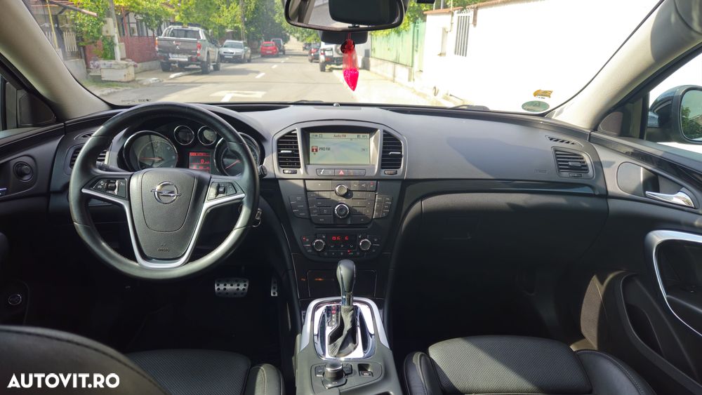 Opel Insignia - 8