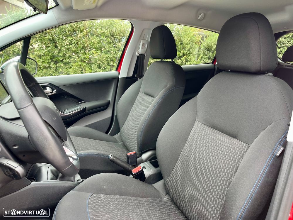 Peugeot 208 PureTech 82 Start & Stop Style - 22