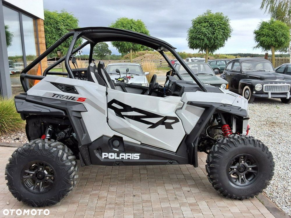 Polaris RZR - 18