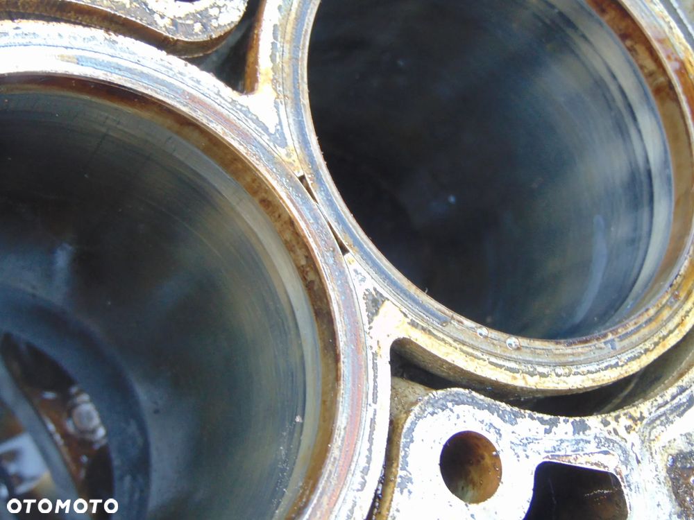 Blok silnika Opel Vectra C lift Z20NET - 9